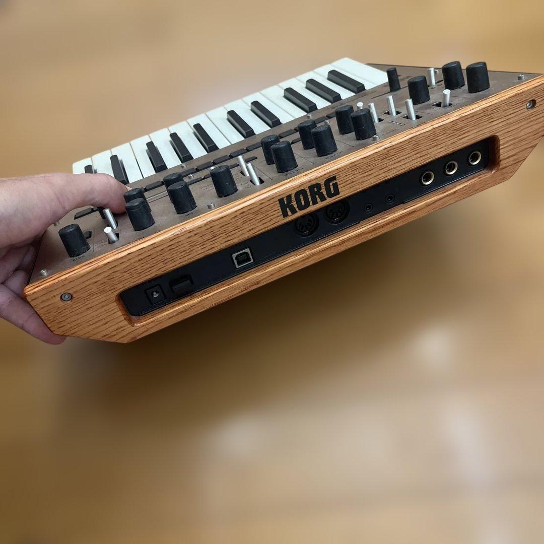 KORG monologue アナログシンセサイザー ゴールド