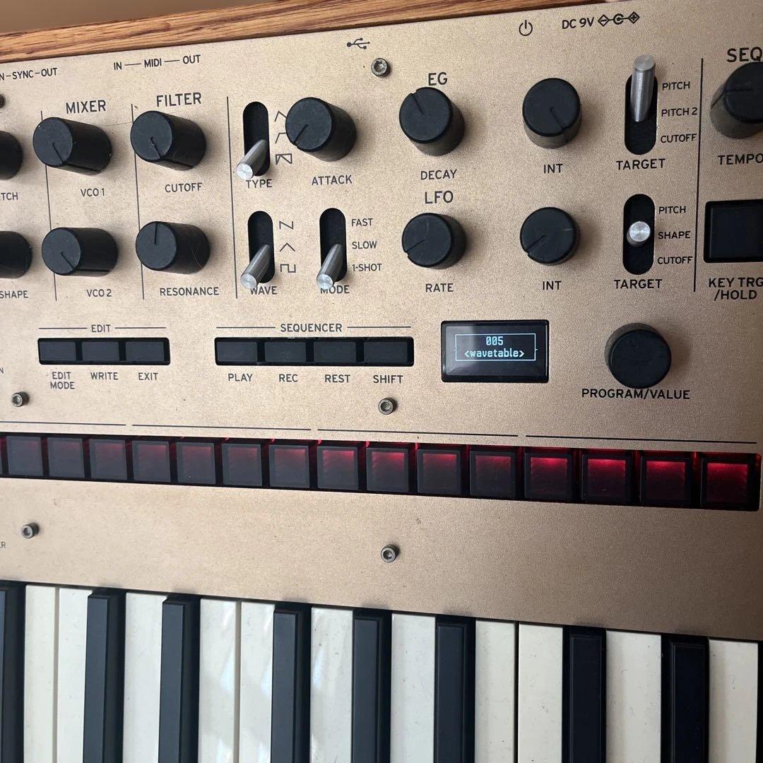 KORG monologue アナログシンセサイザー ゴールド