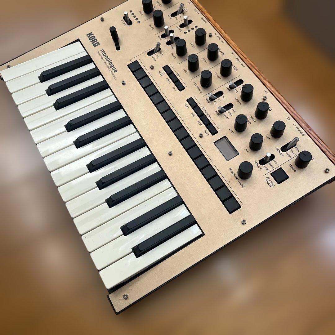 KORG monologue アナログシンセサイザー ゴールド