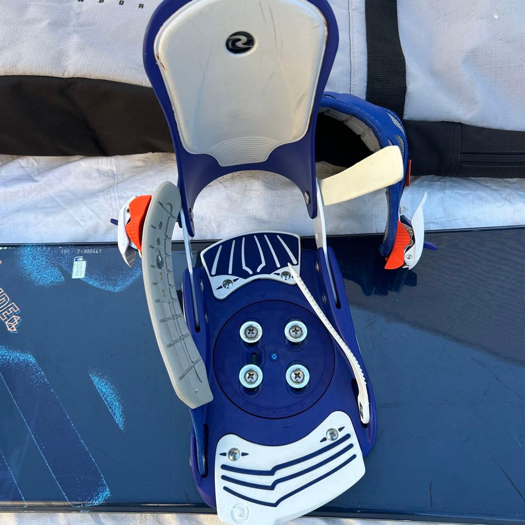 年始価格　明日値段戻します　Salomon Rude スノーボードとバッグセット