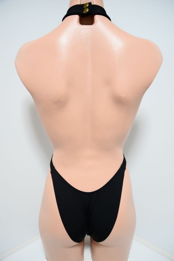 ブラックハイネックカットアウト水着