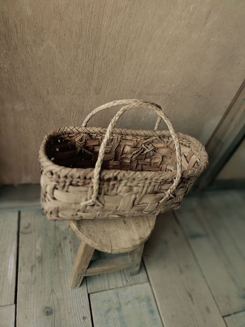 ワ*い様 信州安曇野の山葡萄かごバック。里山手仕事。