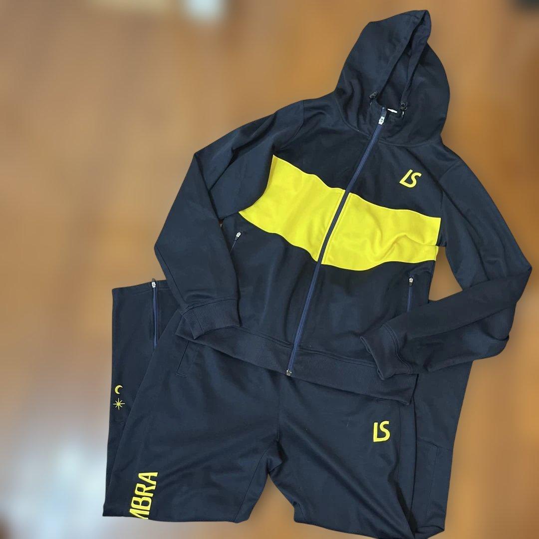 ルースイソンブラ　LUZeSOMBRA 上下セットアップXL大人用