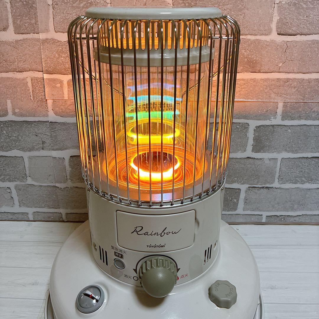 良品　トヨトミ　レインボー　ストーブ　ホワイト　2021年式　RB-251