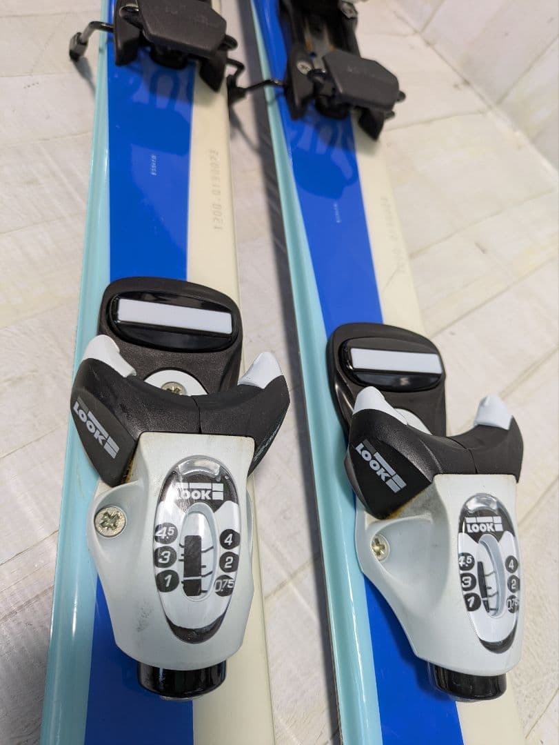 Swallow TRENTA TF-CARVE ジュニアスキーセット