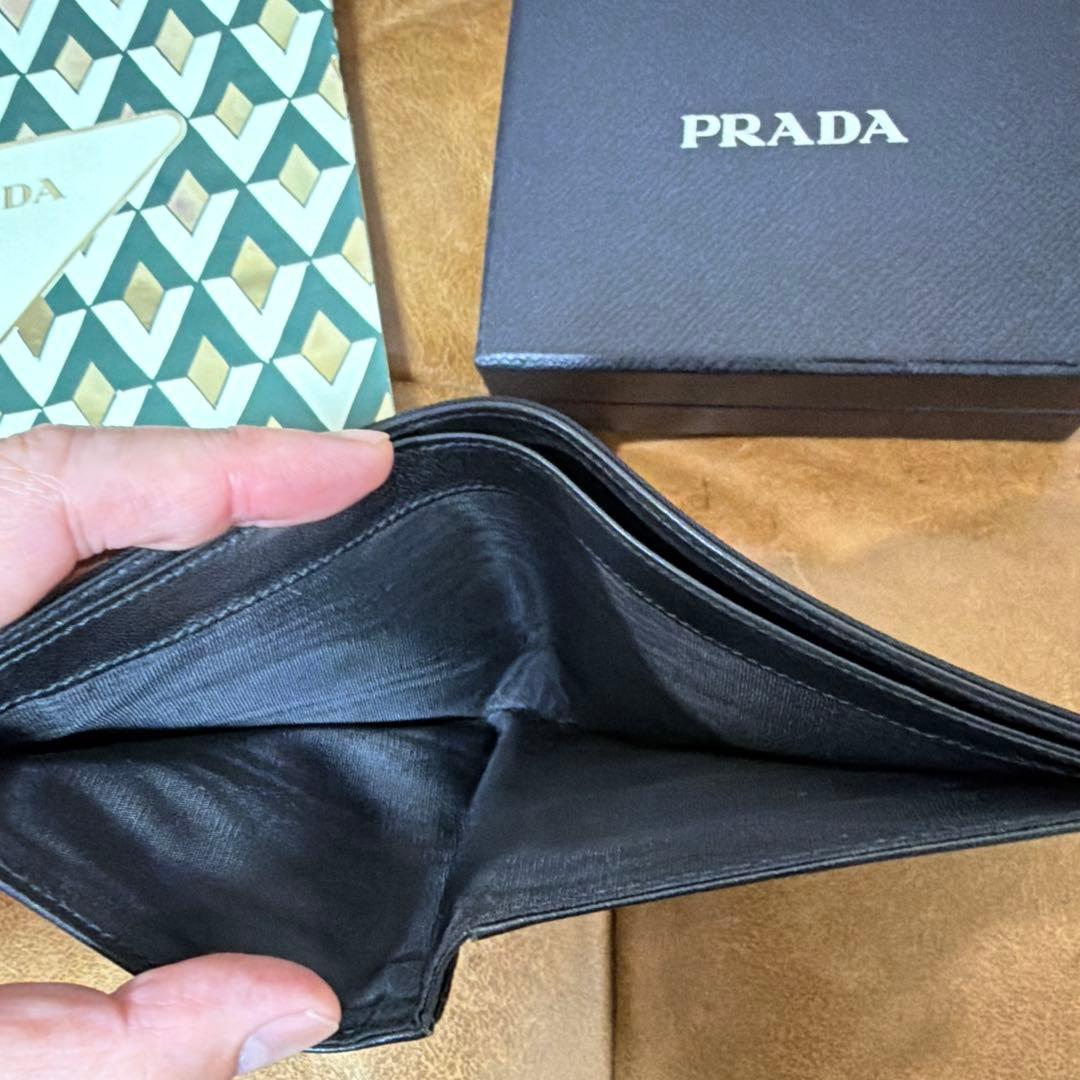PRADA プラダ　スカル　二つ折り財布　ブラック　美品