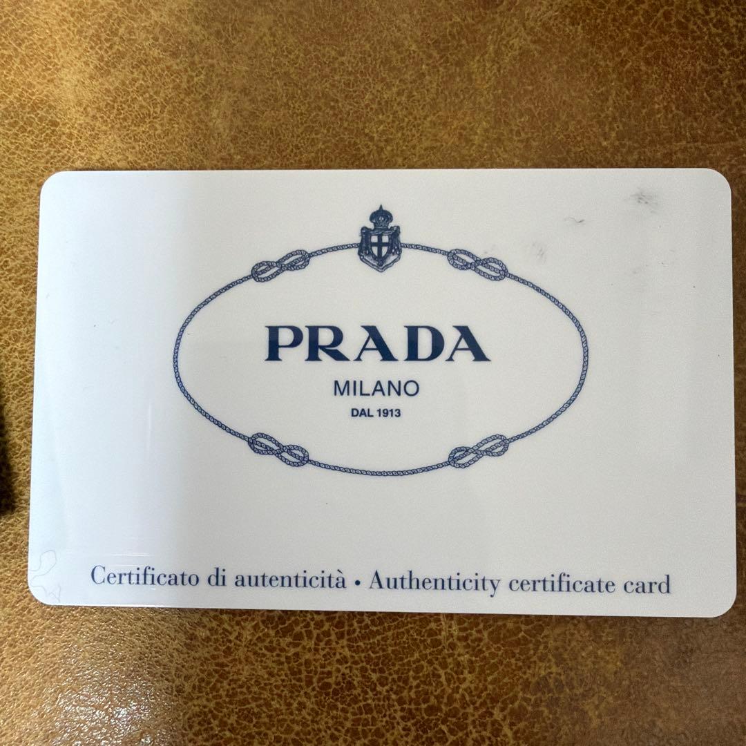 PRADA プラダ　スカル　二つ折り財布　ブラック　美品