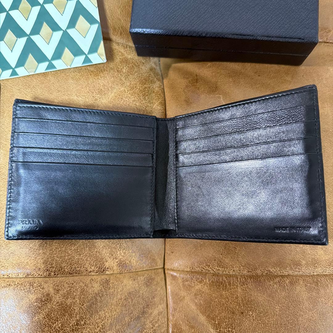 PRADA プラダ　スカル　二つ折り財布　ブラック　美品