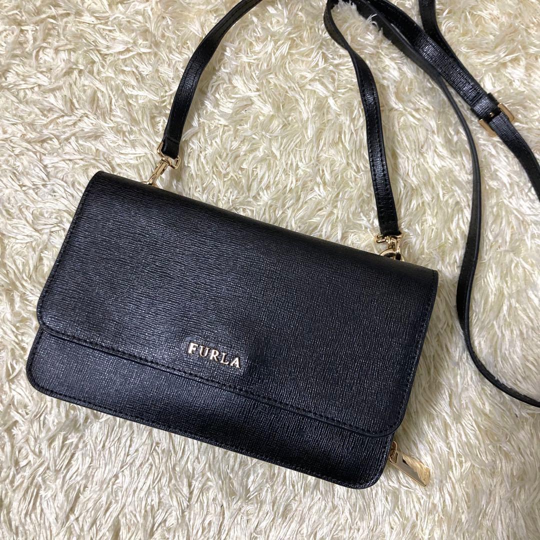 【極美品】フルラ ウォレットショルダーバッグ レザー ブラック リーヴァ