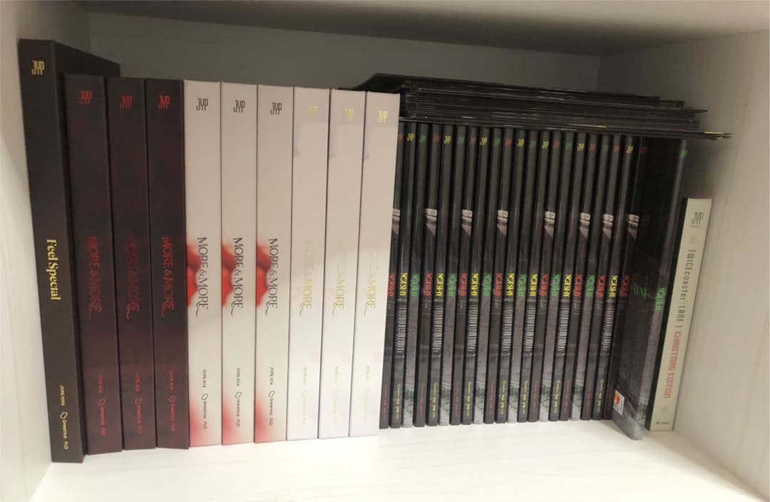 TWICE ITZY アルバム