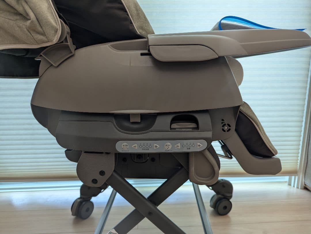 コンビ　combi ネムリラ AUTO SWING BEDi EG