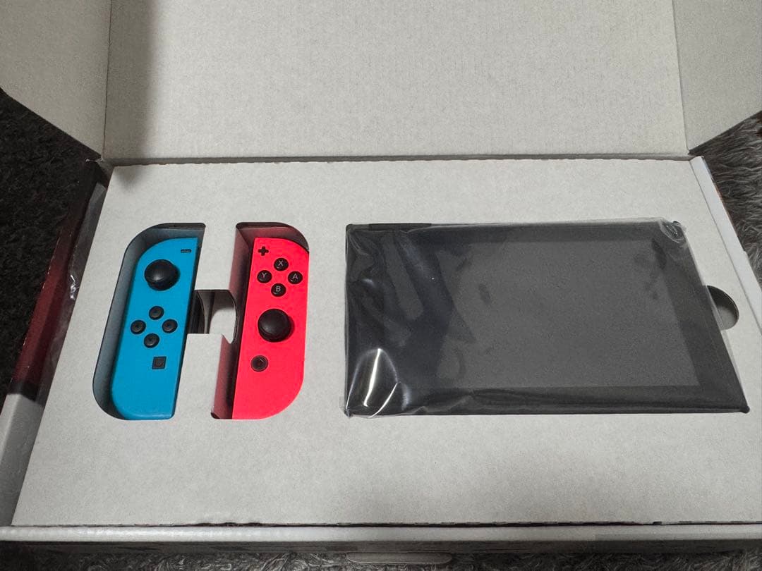 初期型Switch+Joy-Conセット+プロコン黒+公式ケース+本体グリップ