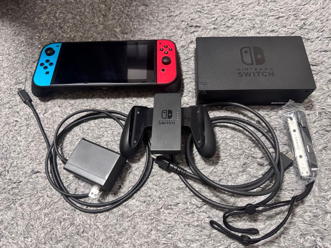 初期型Switch+Joy-Conセット+プロコン黒+公式ケース+本体グリップ