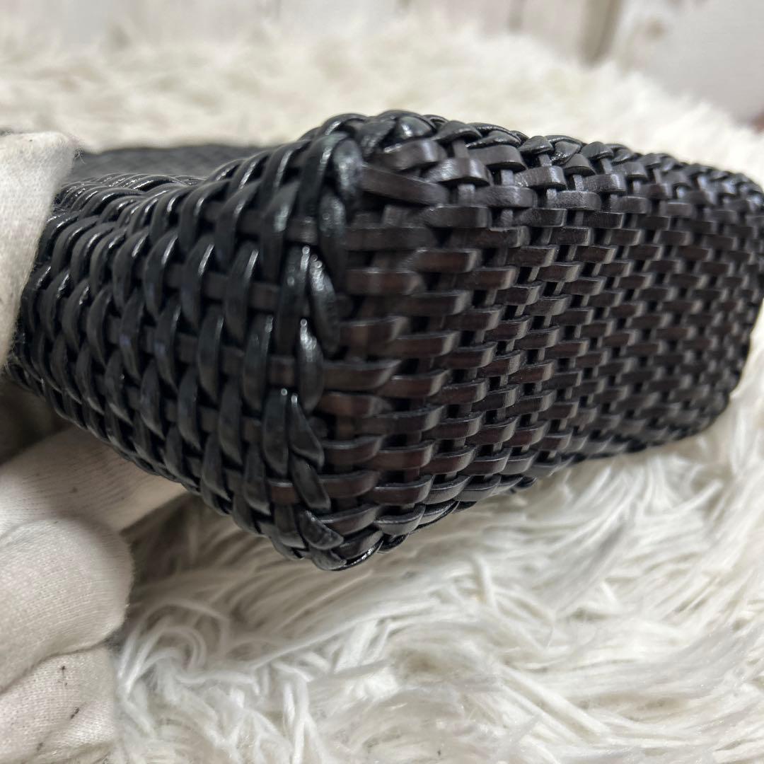 GUCCI チェーン　ショルダーバッグ　カゴバッグ　ブラック　カゴ