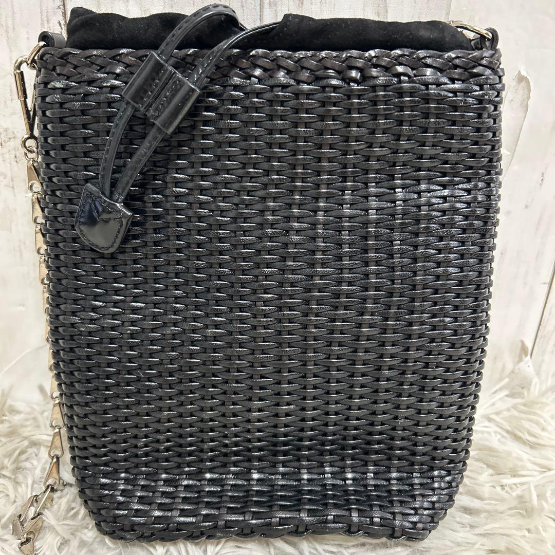 GUCCI チェーン　ショルダーバッグ　カゴバッグ　ブラック　カゴ