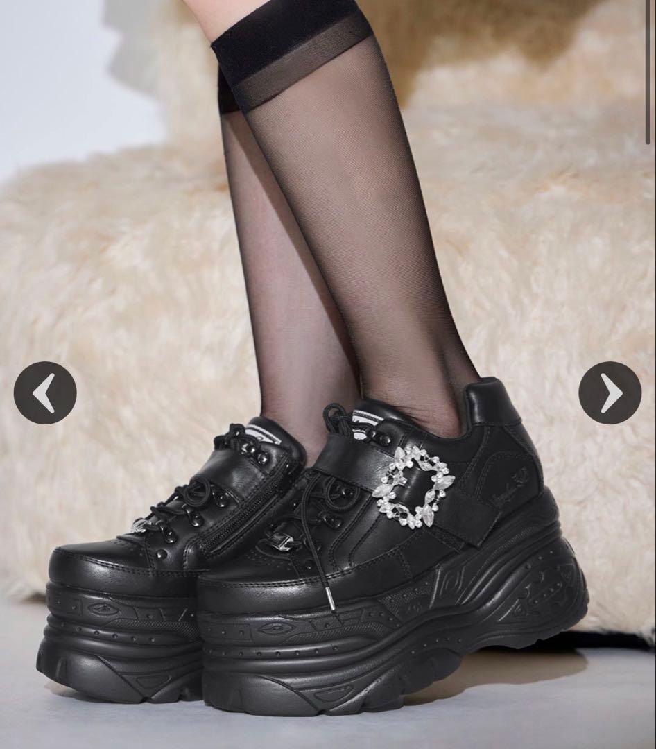 YOSUKEビジューバックル厚底スニーカー