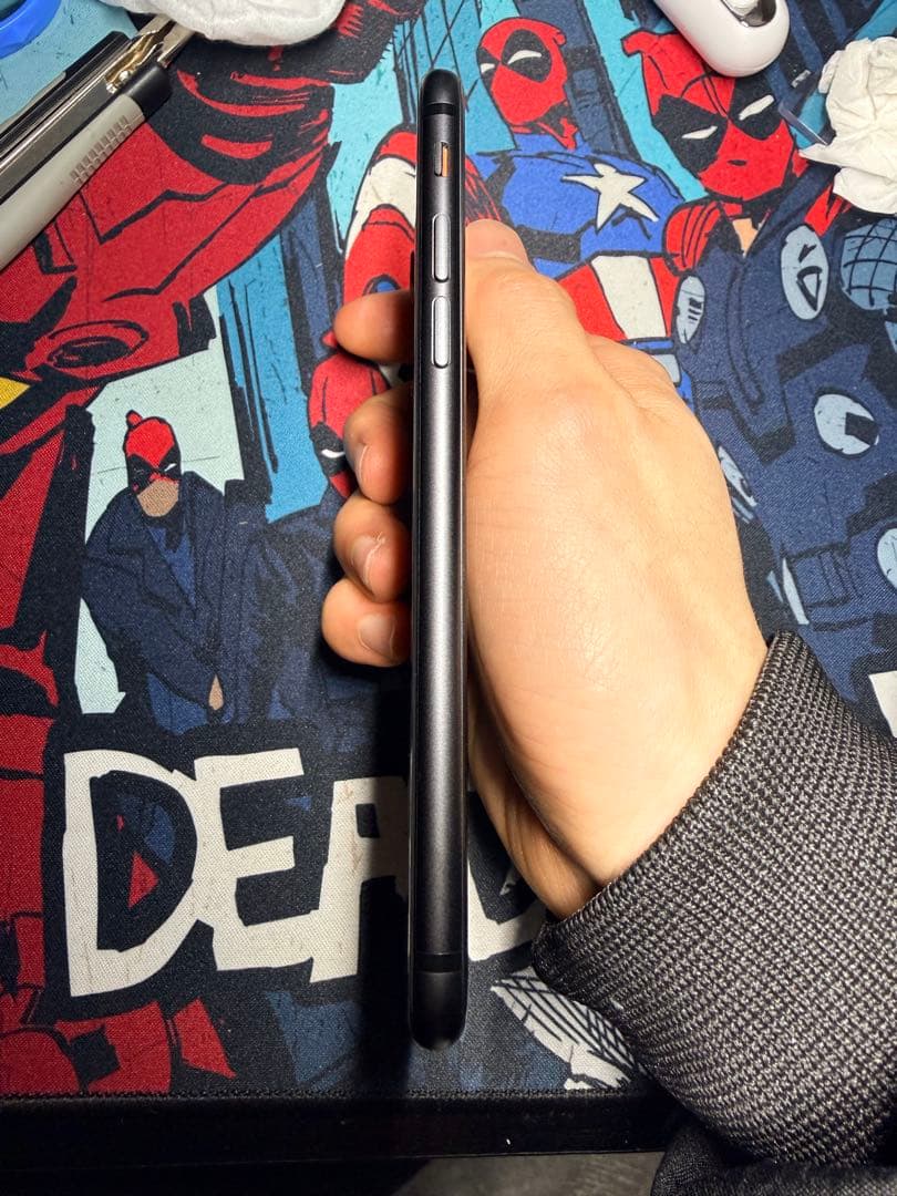 iPhone 8 64GB ブラック バッテリー最大容量86%