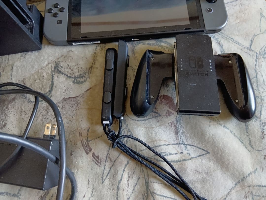 Nintendo Switch 本体 グレー　2024年製