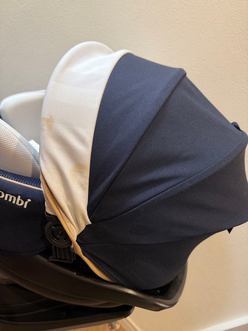 Combi クルムーヴ スマート ISOFIXチャイルドシート