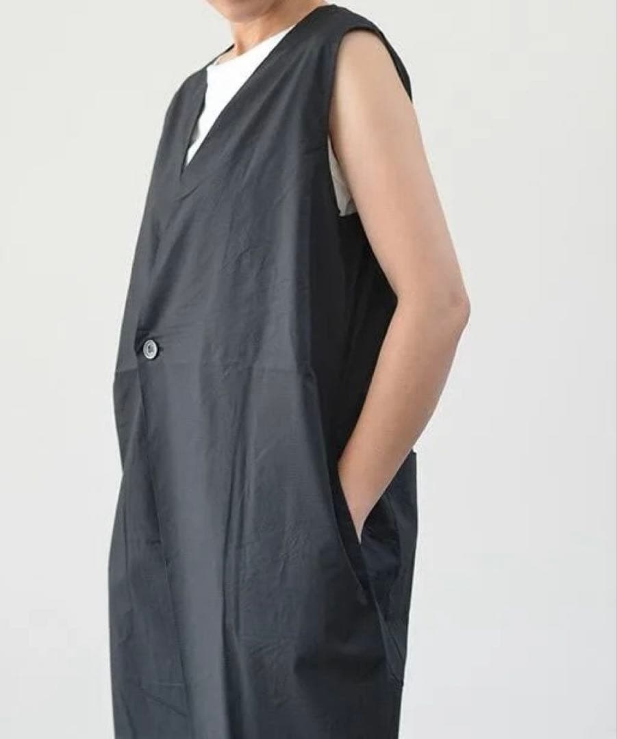 UNIVERSALTISSU ナチュラルタイプライターラップサロペットパンツ