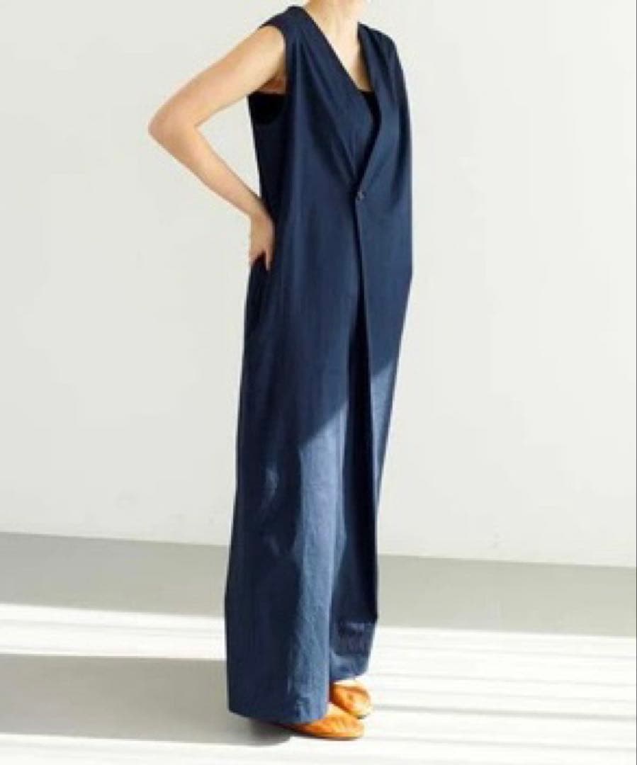 UNIVERSALTISSU ナチュラルタイプライターラップサロペットパンツ