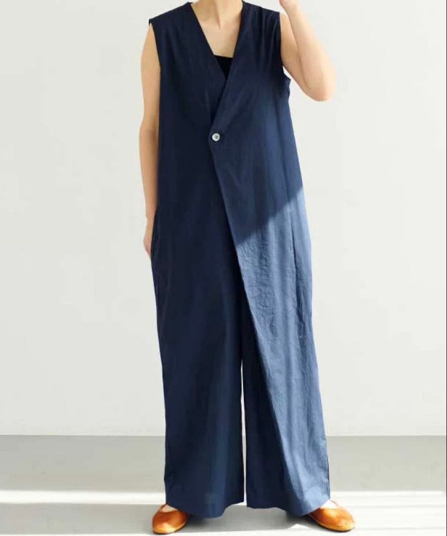 UNIVERSALTISSU ナチュラルタイプライターラップサロペットパンツ