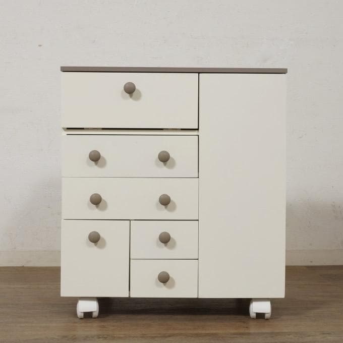 フォロー割【新品】たっぷり収納 コスメワゴン　お洒落 ドレッサー