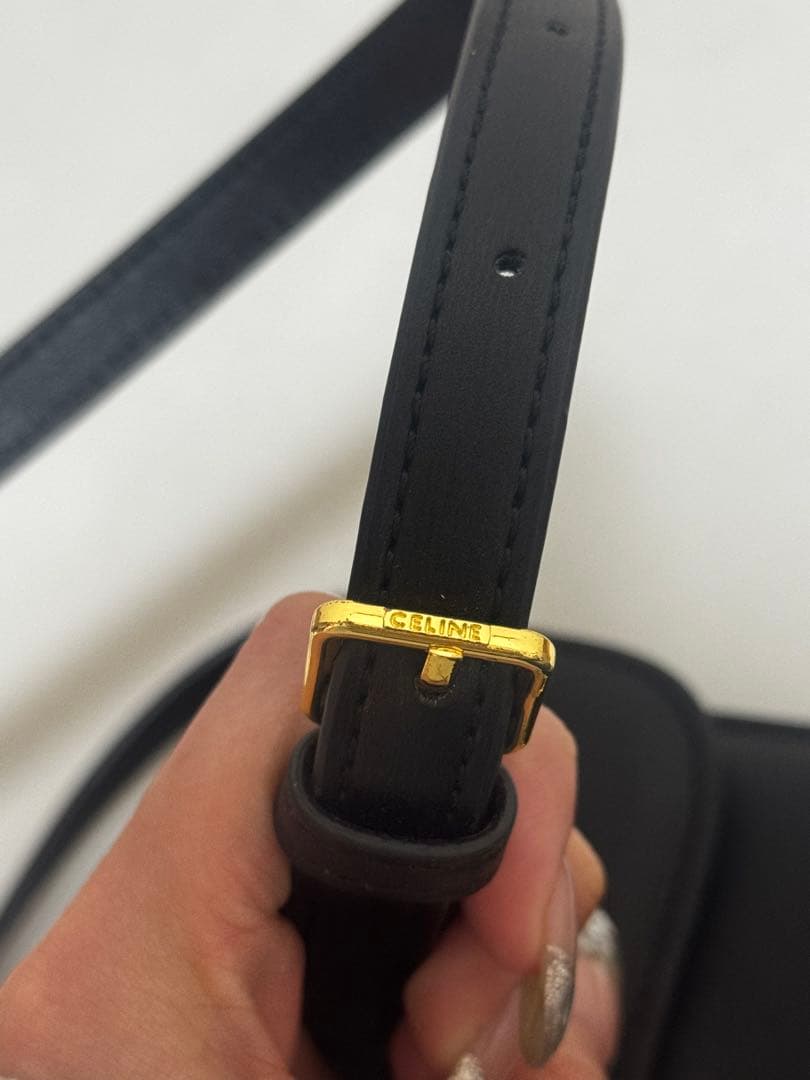 CELINEロゴブラックショルダーバッグ