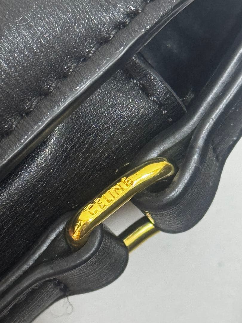 CELINEロゴブラックショルダーバッグ
