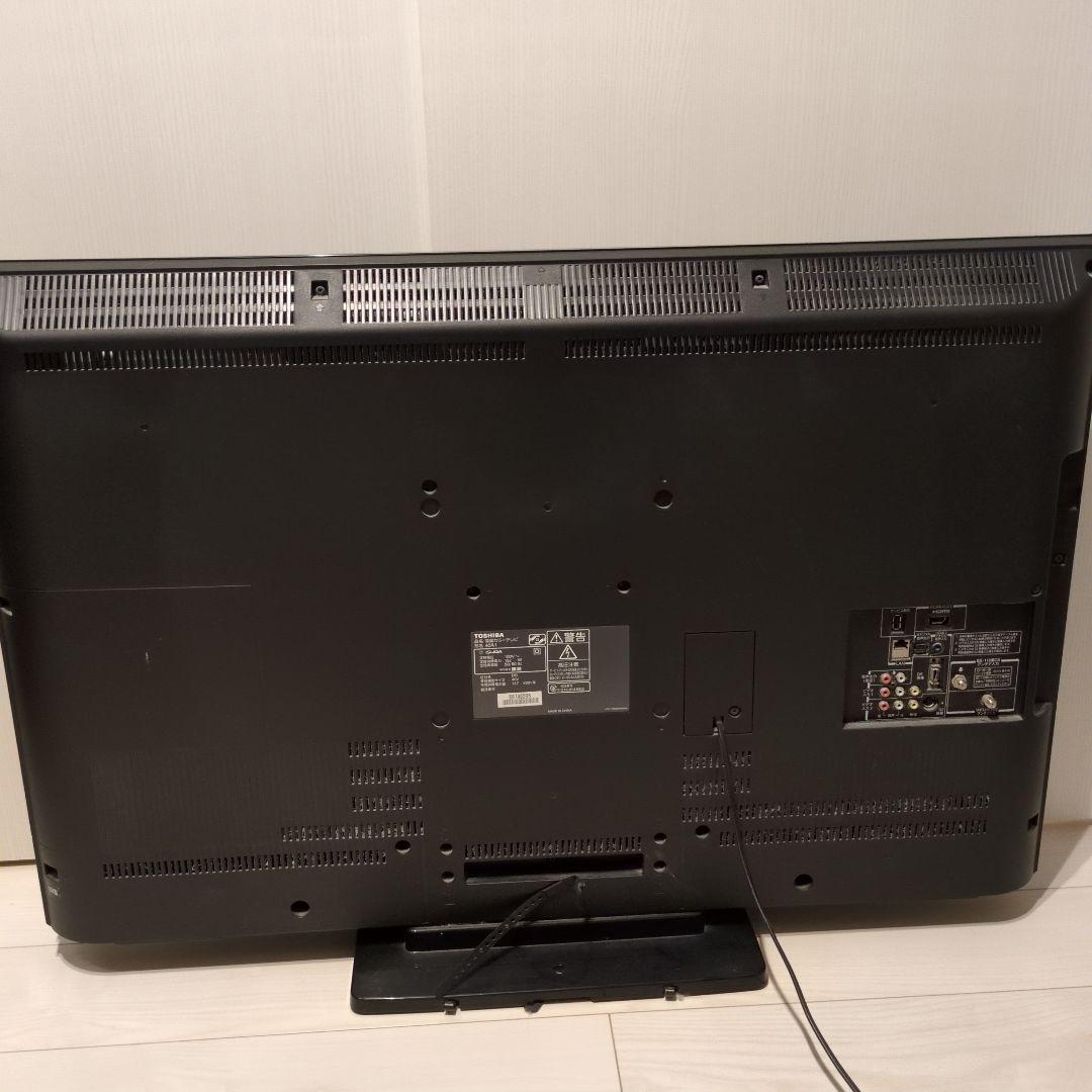 本間　TOSHIBA テレビ 40インチ