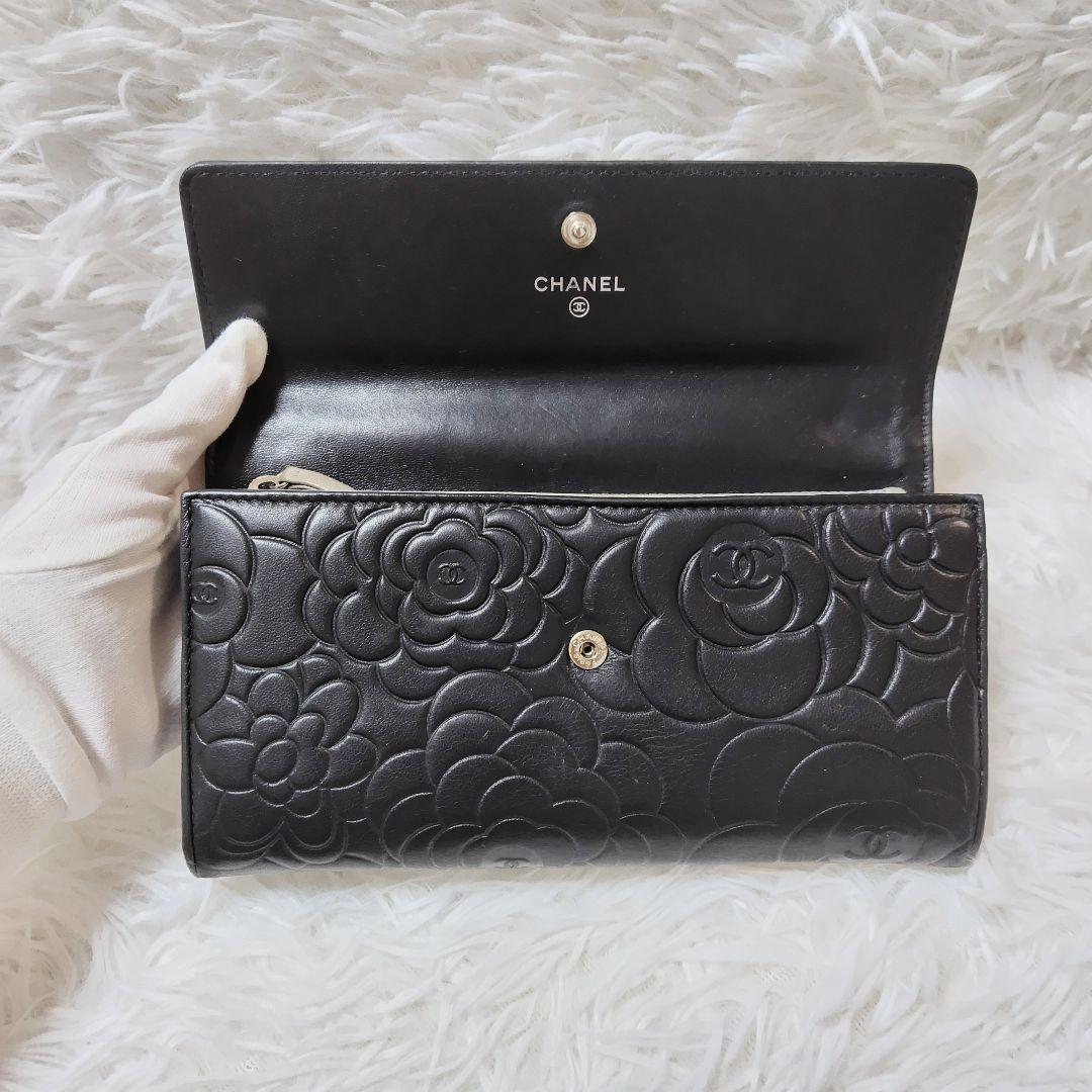 レア美品✨シャネル◇カメリアエンボスフラップ長財布シルバー金具ココマーク黒グレー