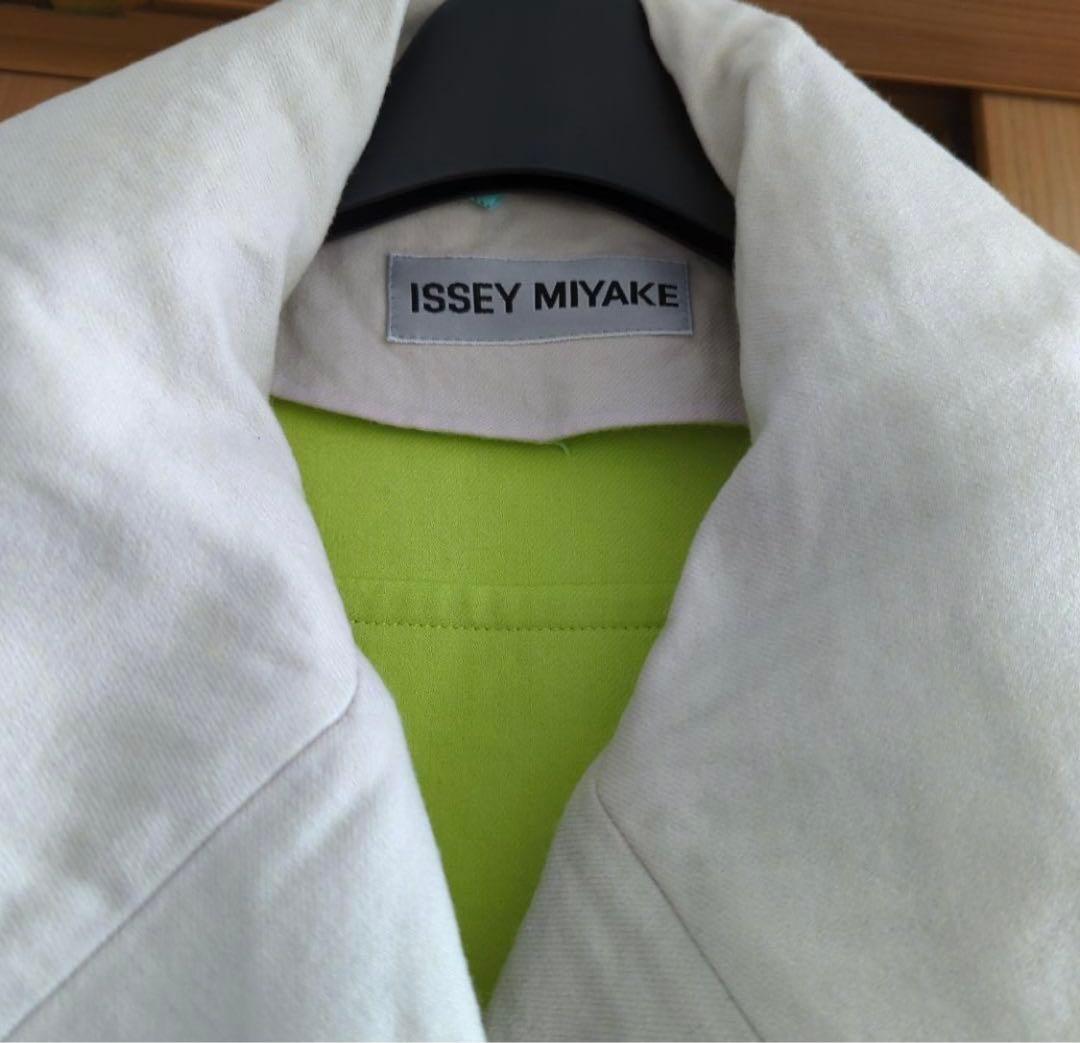 イッセイミヤケ　コート