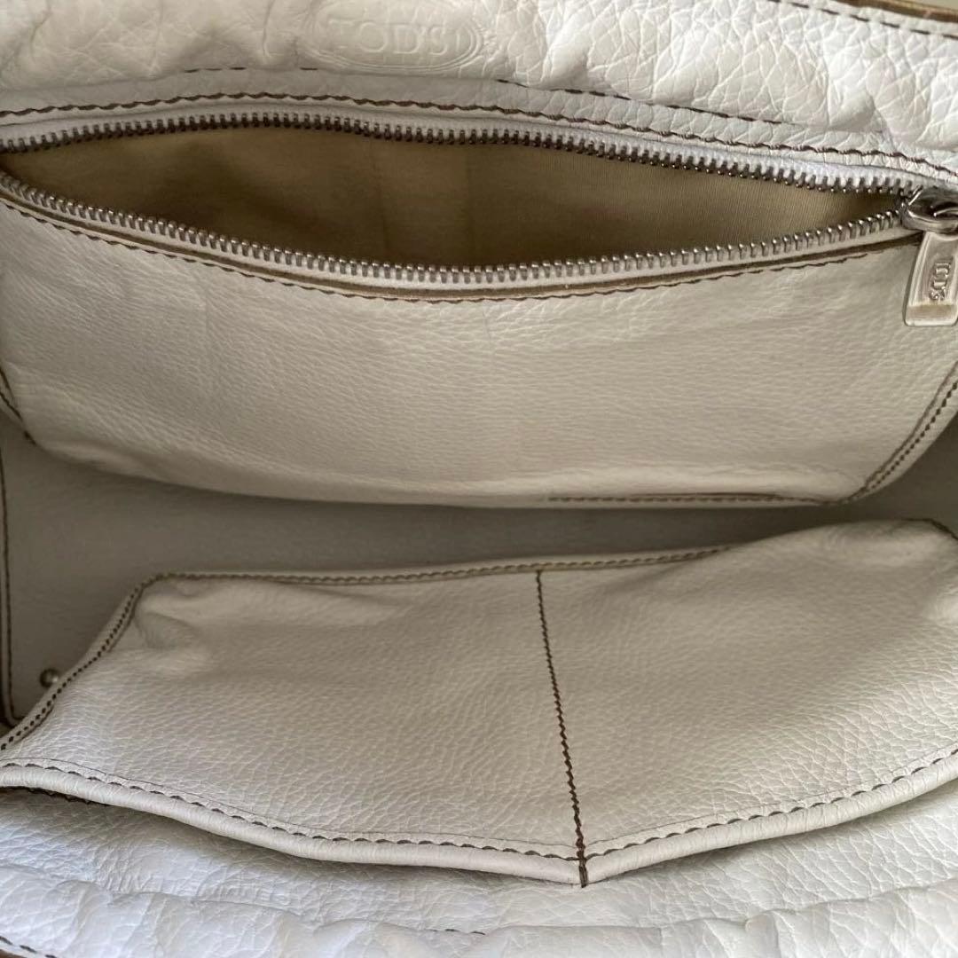 TOD’s トッズ　トートバッグ ショルダーバッグ　白　１年中ファショナブル