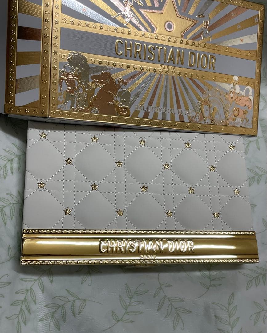 ディオール マルチユースパレット ホリデー2025 限定　dior 未使用