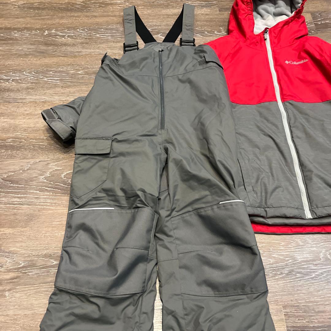 コロンビア　スキーウェア　140 美品　女の子　男の子M