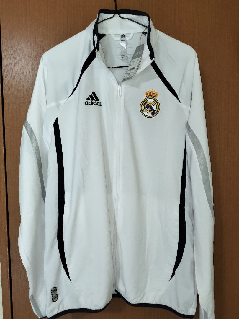 レアル・マドリード Teamgeist ウーブンジャケット ホワイト Lサイズ