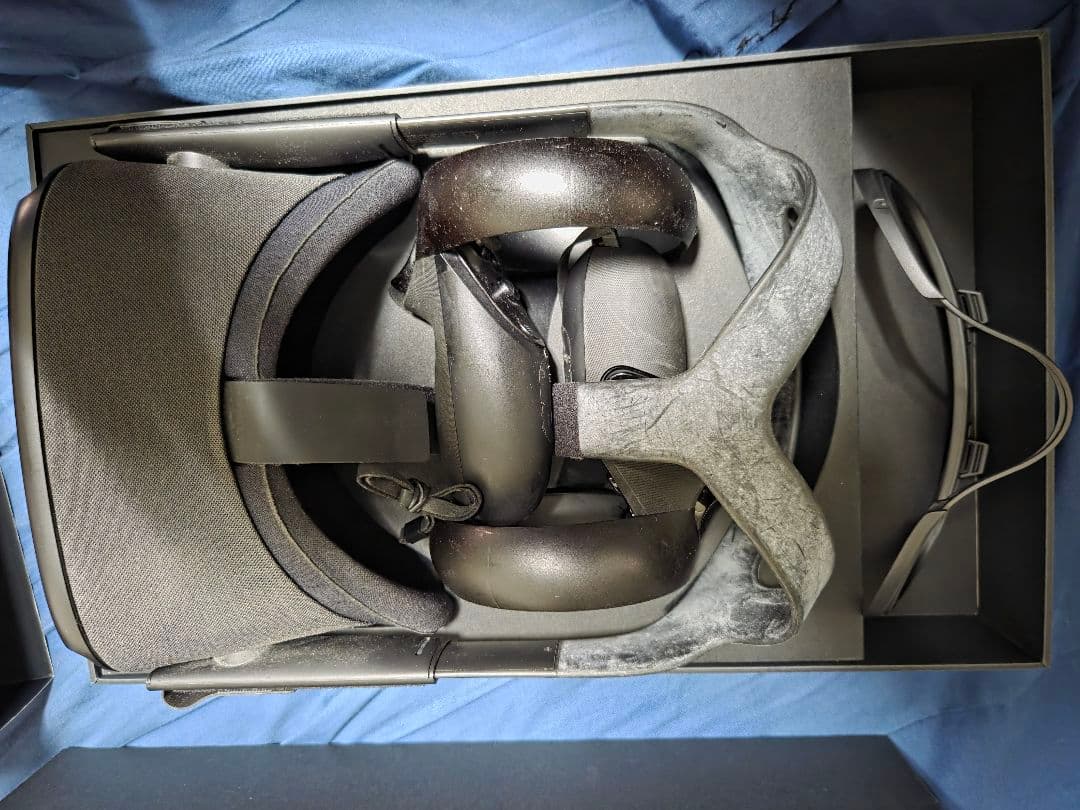  Quest VRヘッドセット + コントローラー