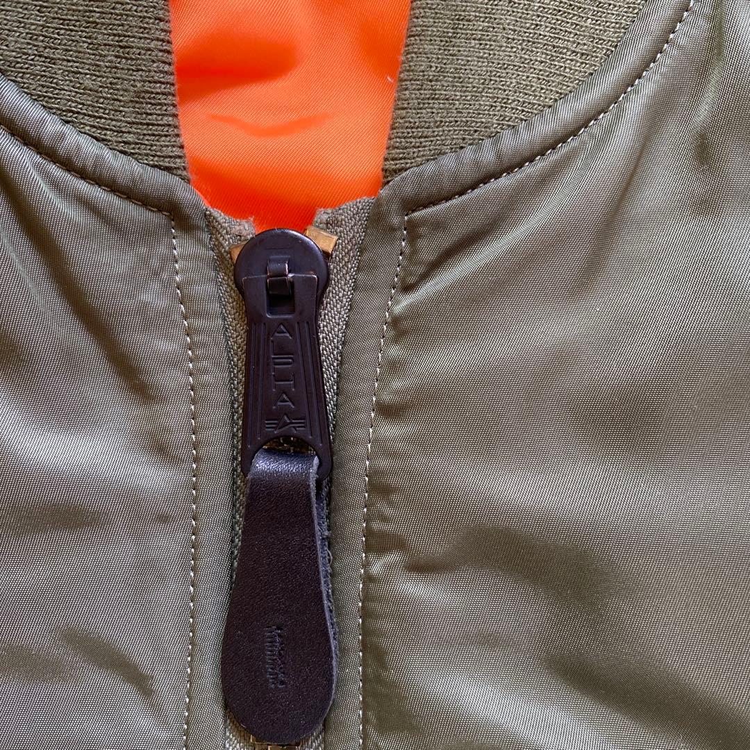 ALPHA INDUSTRIES MA-1カーキ