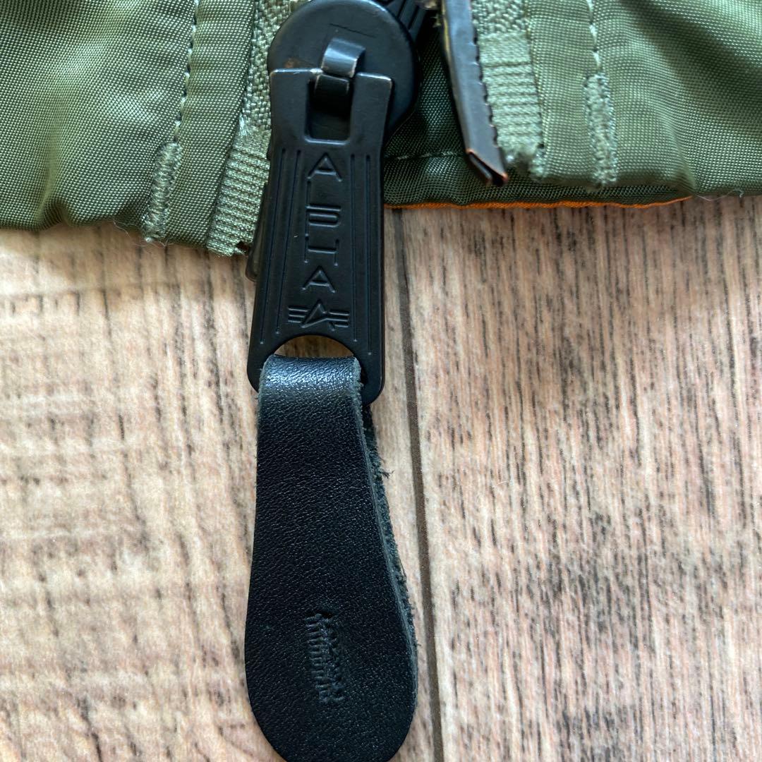 ALPHA INDUSTRIES MA-1カーキ