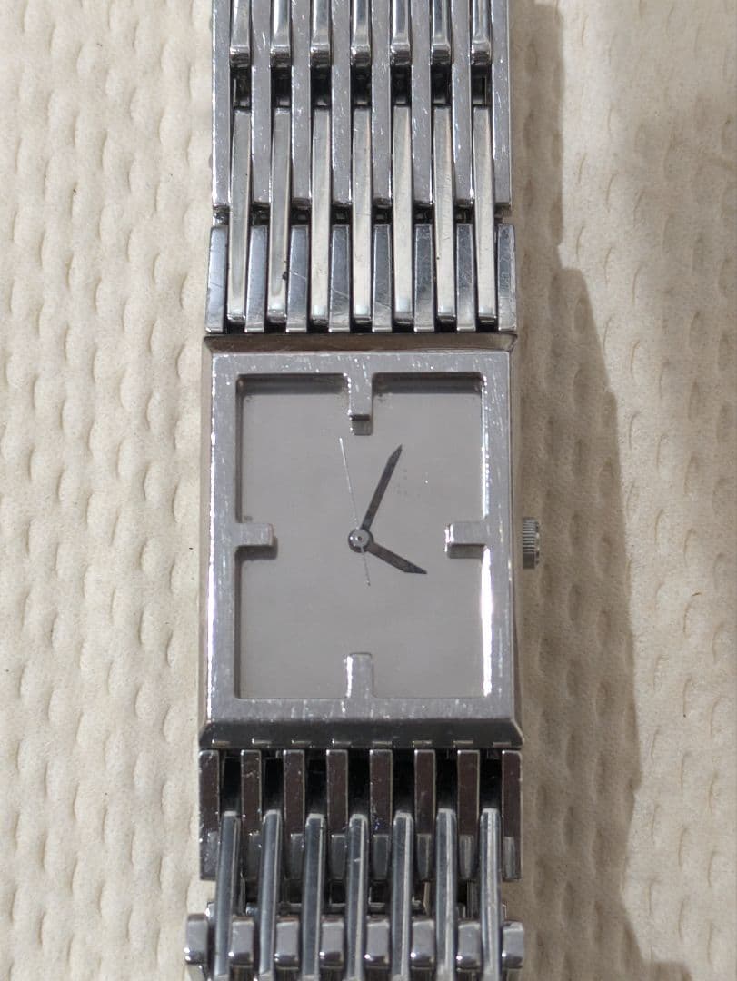 【新品電池】 アレキサンダー マックイーン 時計 吉井和哉 イエロモンキー