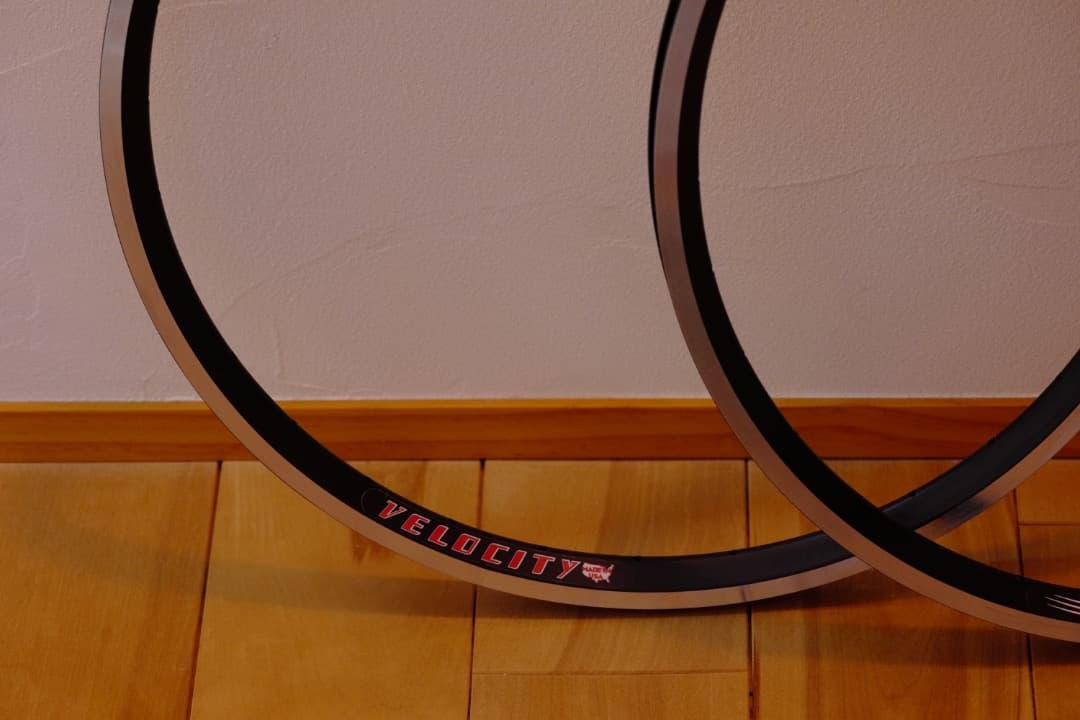 VELOCITY A23リム 2本セット (451 32H)