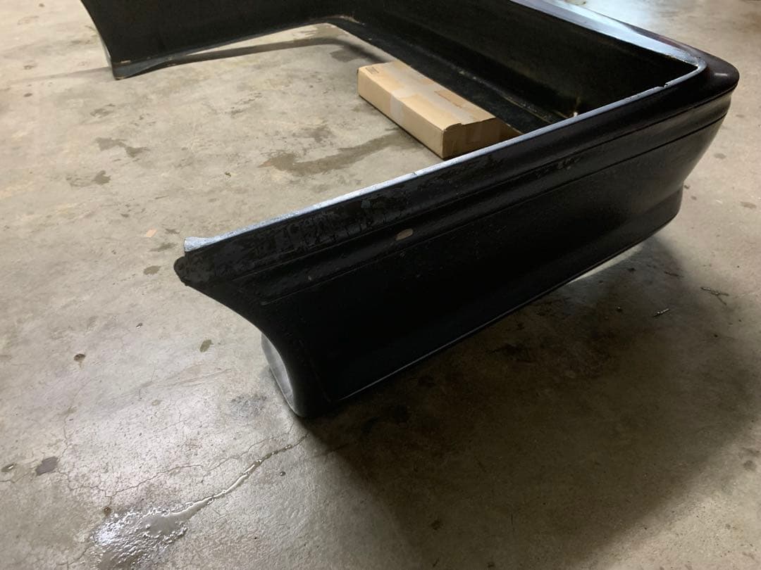 a*m様 Y31シーマ ヴァルドRバンパー？希少？