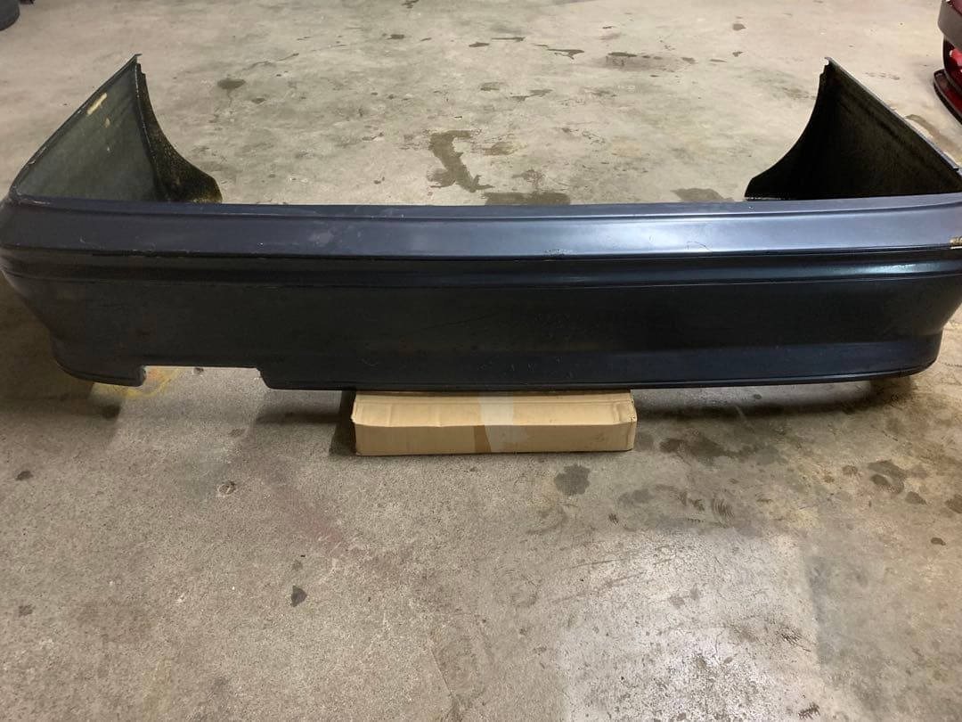 a*m様 Y31シーマ ヴァルドRバンパー？希少？