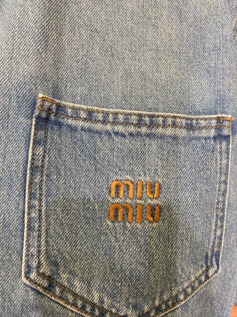 ミュウミュウのデニムジャケット