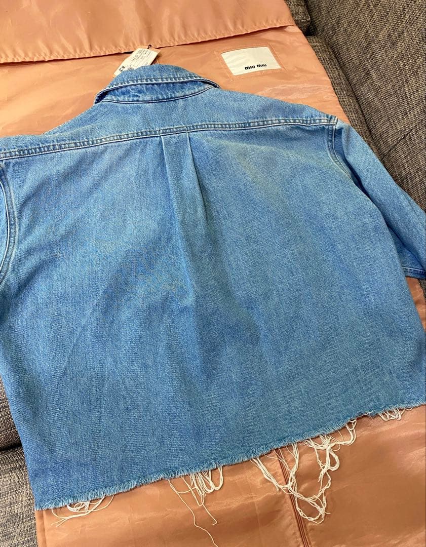 ミュウミュウのデニムジャケット