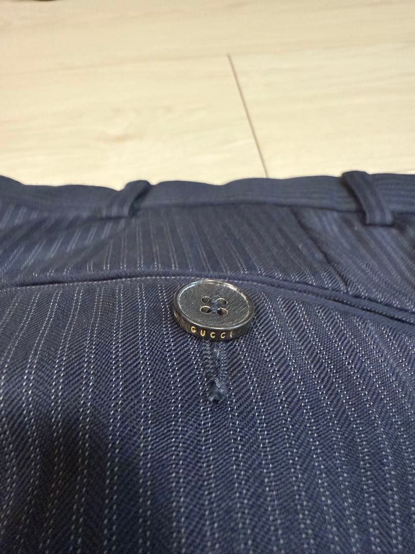 GUCCI ネイビースーツセットアップ