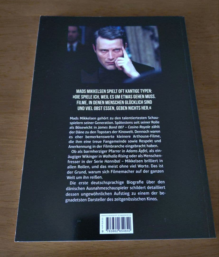 DIE ILLUSTRIERTE BIOGRAFIE　マッツ・ミケルセン