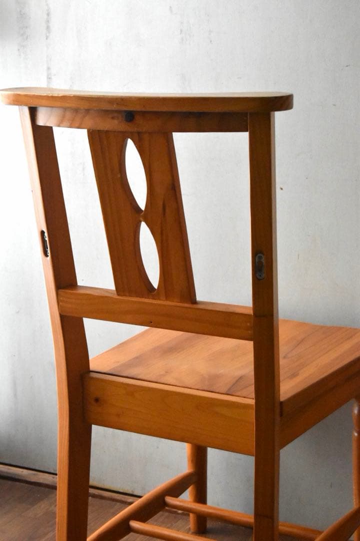 shuca チャーチ調チェア ①