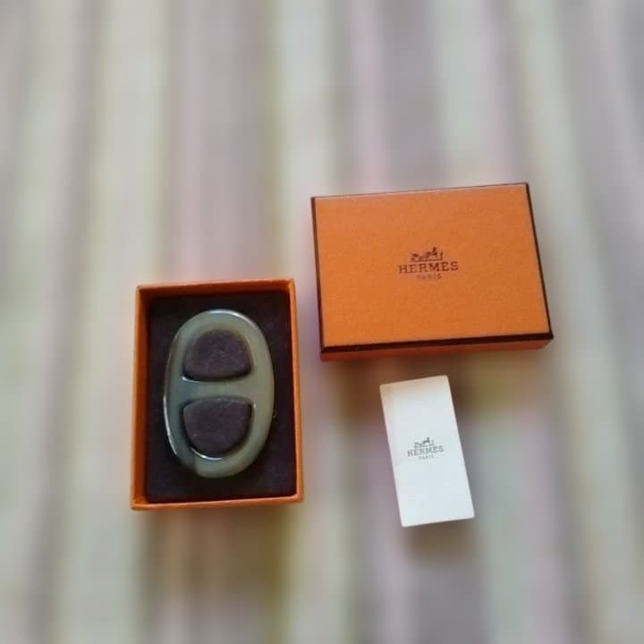 エルメス グレー スカーフリング