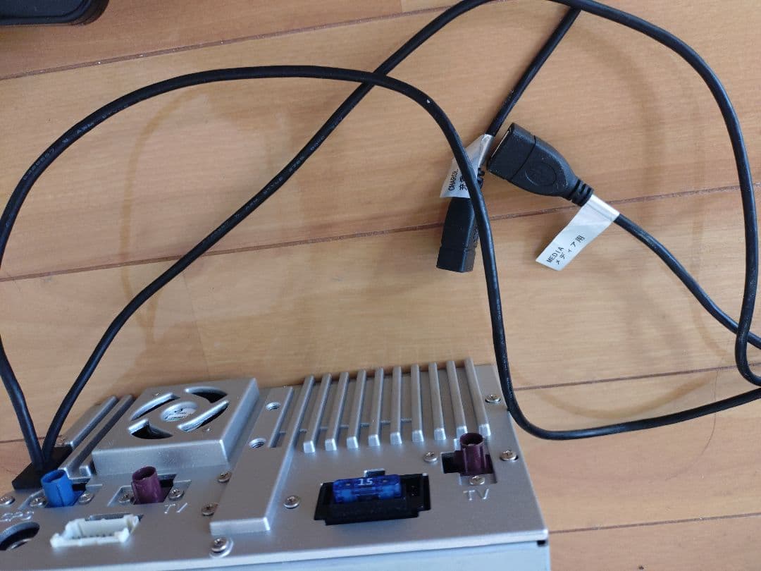 azur ANX-Z1 フローティングカーナビ